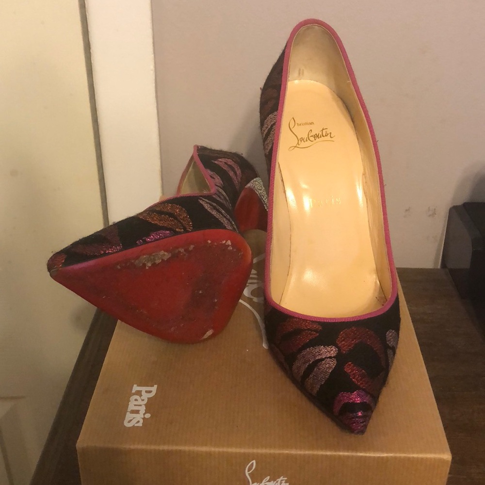 LOUBOUTIN Heels - Picture 2 of 3